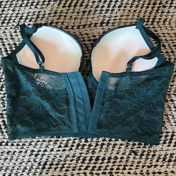 Victoria’s Secret veey sexy push up lingerie top. - Picture 4 of 4